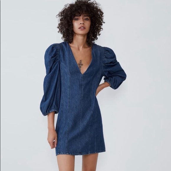 Zara Dresses & Skirts - ZARA SHORT DENIM DRESS V NECK PUFF SLEEVES